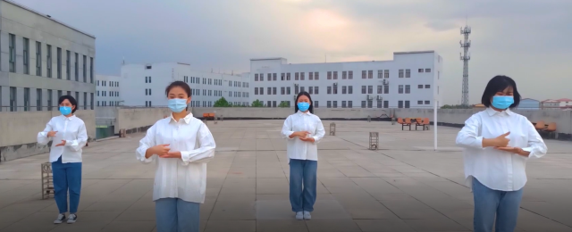 第二届“感受爱,传递爱”手语操比赛圆满落幕