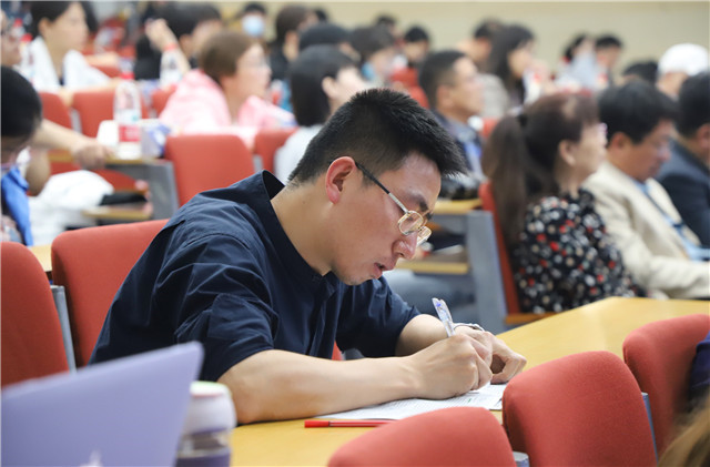 23所高校100余名嘉宾齐聚我校畅谈应用型高等院校大学生跨文化能力培养