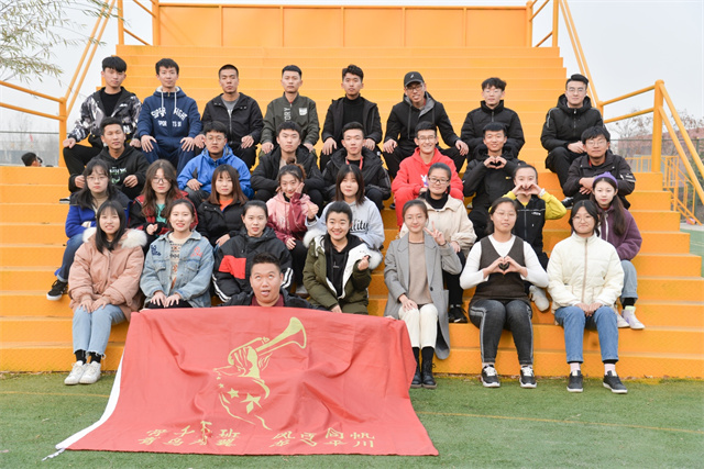 闫帅:从一天到每一天 这是我的信院十二时辰