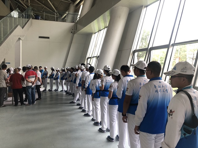 我校志愿者倾力助阵二青会