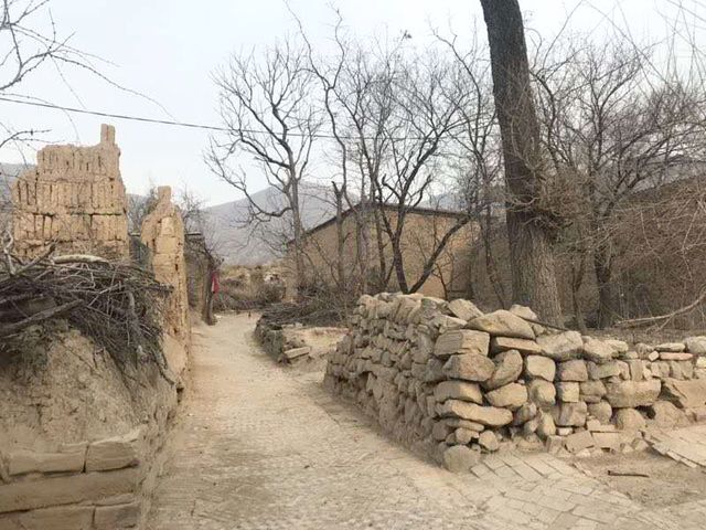 校地合作 精准扶贫——记艺术传媒学院师生改造设计太谷县李家庄民宿项目