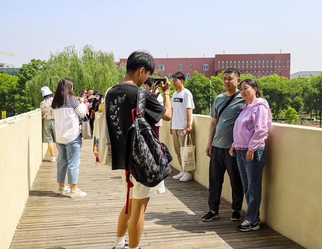 【家长开放日】大数据学院、信息工程学院师生家长为爱赴约 同心共育
