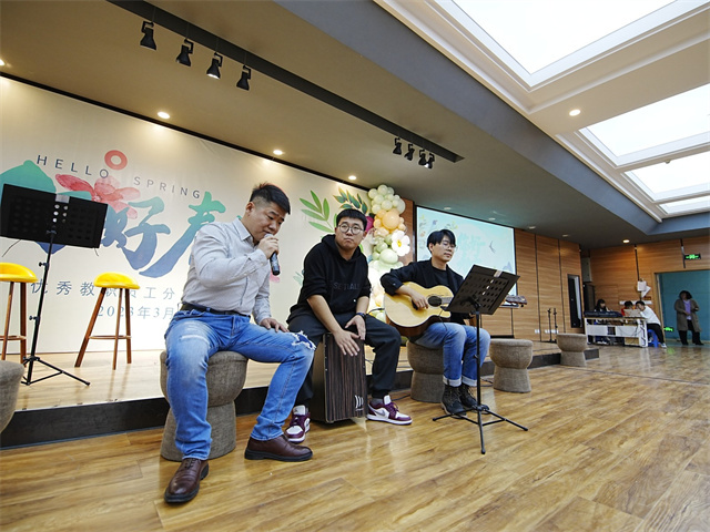 应用型实力高校的创新之路③:持续加大队伍建设力度 努力打造与我校办学特色相适应的新时代教师队伍