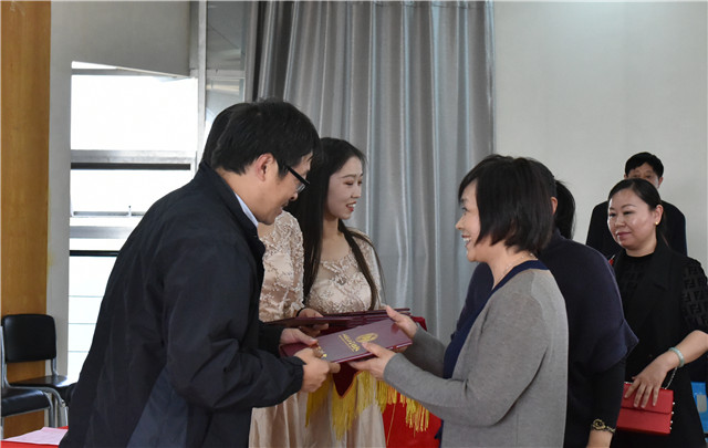 我校2018级荣誉生开学典礼暨远景开放日成功举办