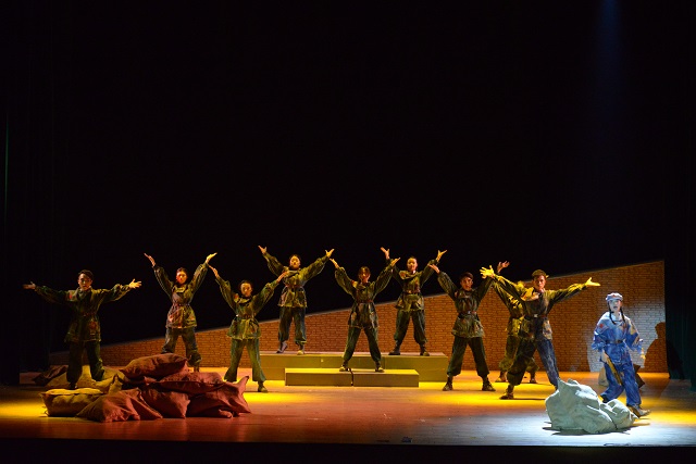 【戏剧节】第七届“魅夜乌马河”校园戏剧节盛大开幕 忆往昔 寻梦迹