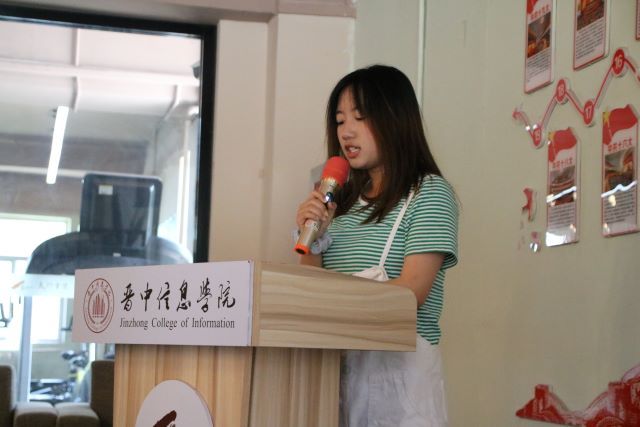 家长进校 携手共育 点赞智能工程学院“家长开放日”