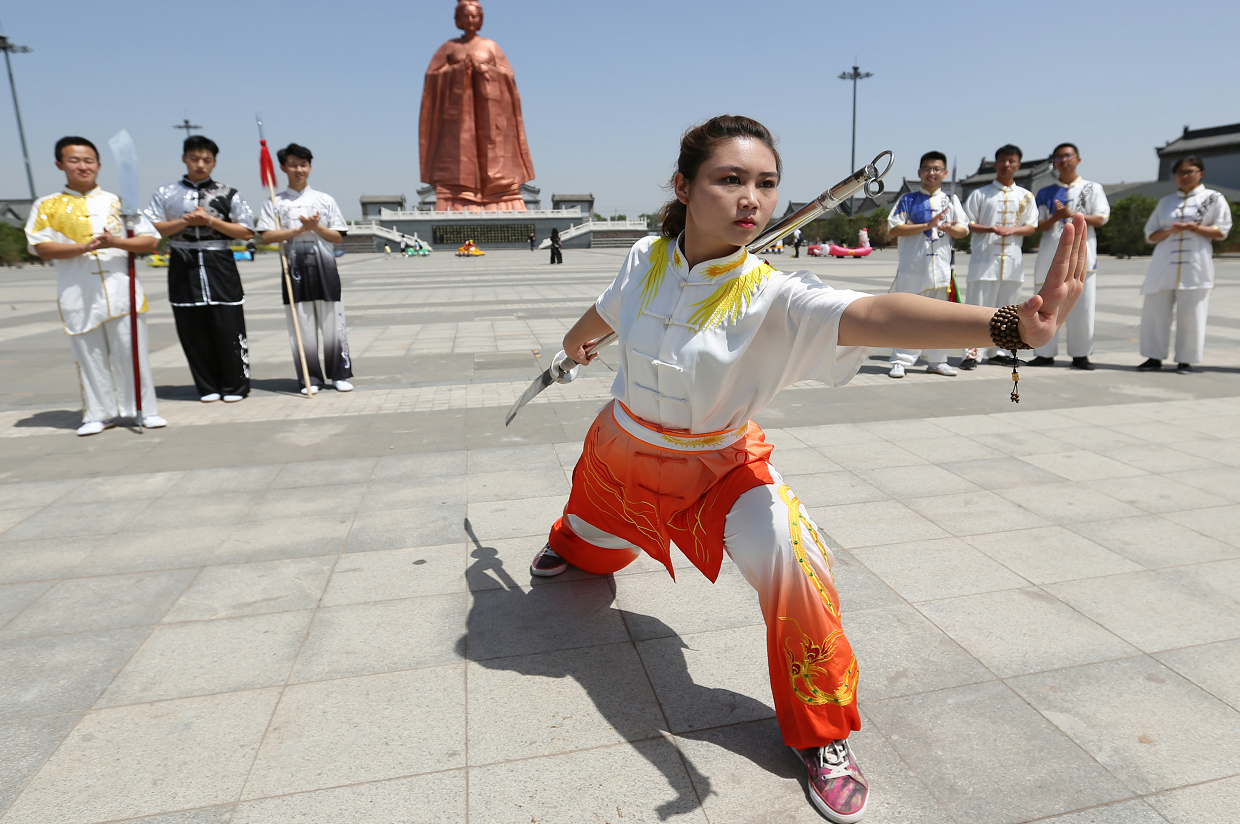 1.5万学生习练形意拳 没有真“功夫”不能毕业