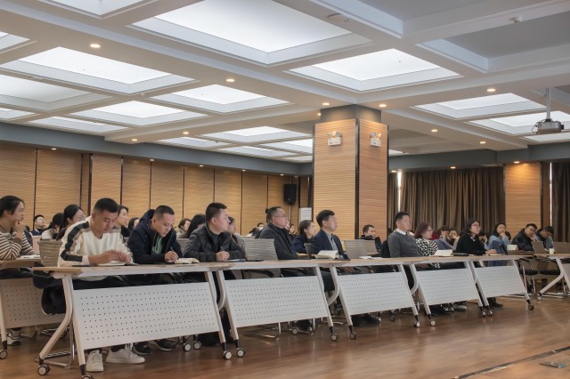 我校顺利开展辅导员成长体系系列活动