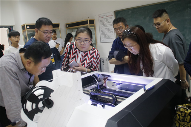 机电工程系学生家长开放日“体验我的大学生活”