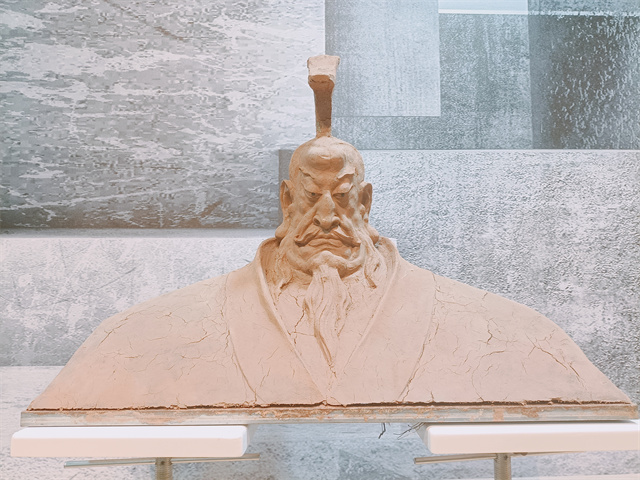 雷云龙:借科幻艺术为学生插上想象的翅膀