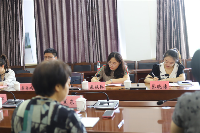 我校赴山西传媒学院考察学习