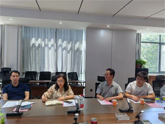 我校召开课程评估反馈会