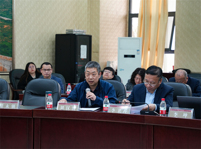 我校申请学士学位授予单位授权评审工作顺利完成