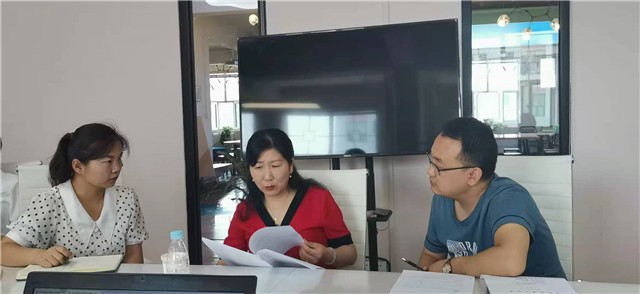 集团通识教育学术顾问潘迎春教授莅临我校指导通识教育工作