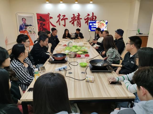 【院长共膳】共思共膳,共话学子人生路