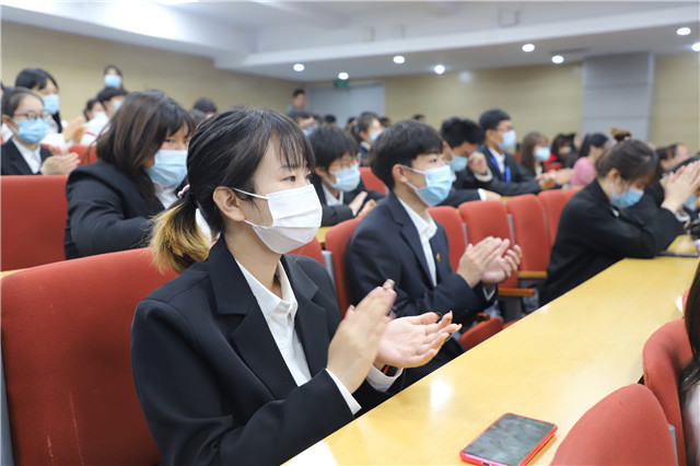 23所高校100余名嘉宾齐聚我校畅谈应用型高等院校大学生跨文化能力培养