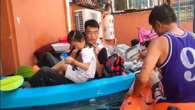 李俊博:一名素拓教师的情怀与担当