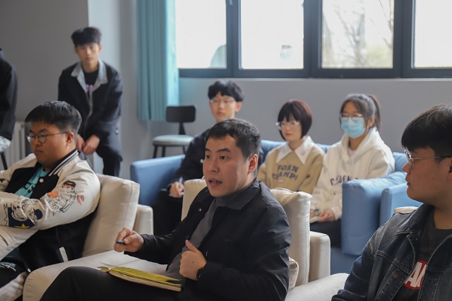 与院长共话 助推新工科青年学会思考与表达
