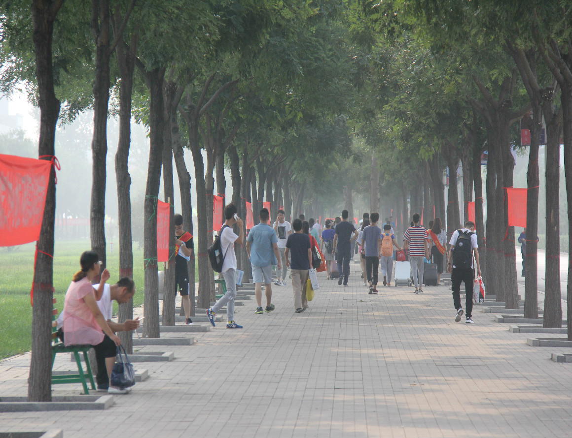 【新生入学】青春列车，今日出发——图说2016级新生报到注册