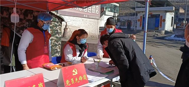 防控疫情之二十:信院青年贡献力量携手抗击疫情