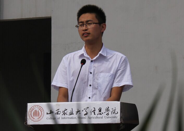 我院2015届毕业典礼暨学位授予仪式隆重举行