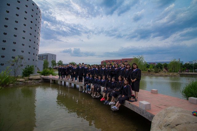 【毕业季专题八】为了这场不舍的告别 我们用尽了整个青春
