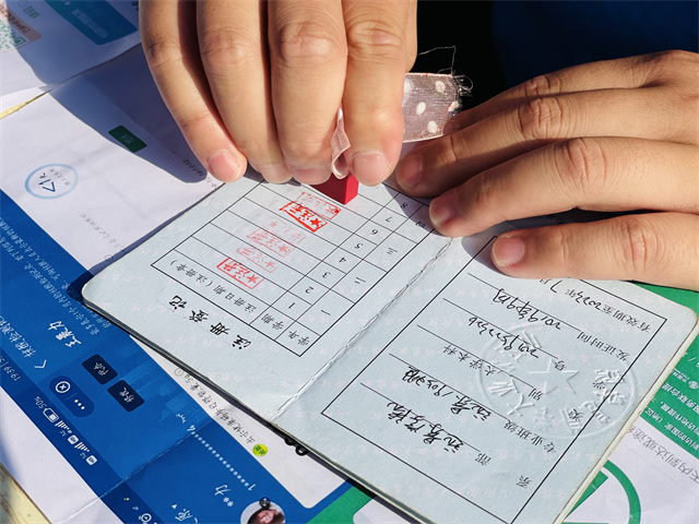满“新”欢喜 未来可期 我校万名学子平安有序返校