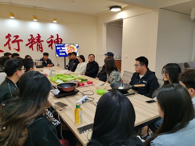 【院长共膳】共思共膳,共话学子人生路