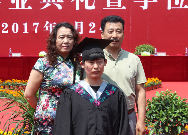 一场难以忘怀的毕业典礼