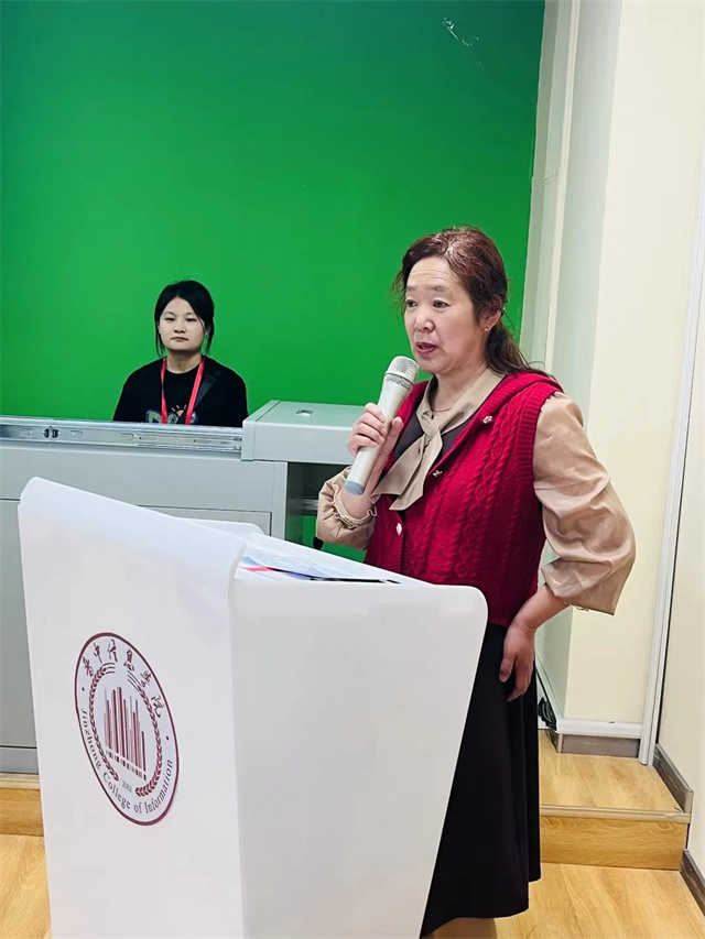 【家长开放日】淬炼·国际商学院用爱搭建家校桥梁 携手共话学生成长