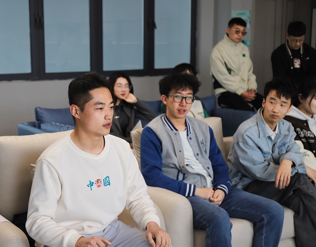 与院长共话 助推新工科青年学会思考与表达
