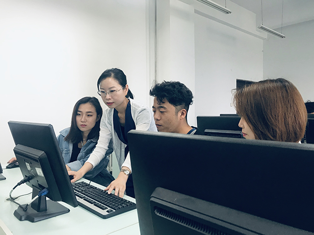 杜航:把艺术变为学生的热爱