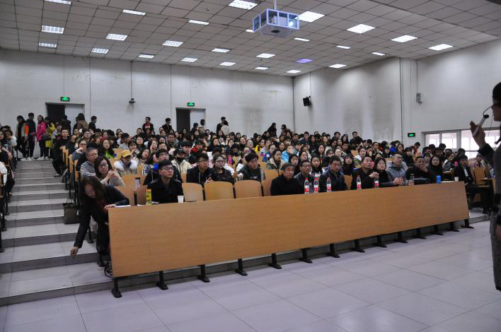 汾阳市第四高级中学来我校素质拓展及参观交流