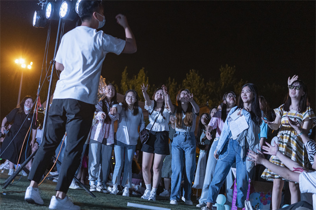 重逢之夜 “篷”程万里毕业派对邀你尽情撒欢