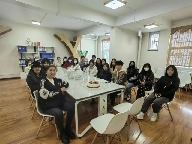裴婷婷:教学相长 她用责任绘就立德树人的生动诗篇