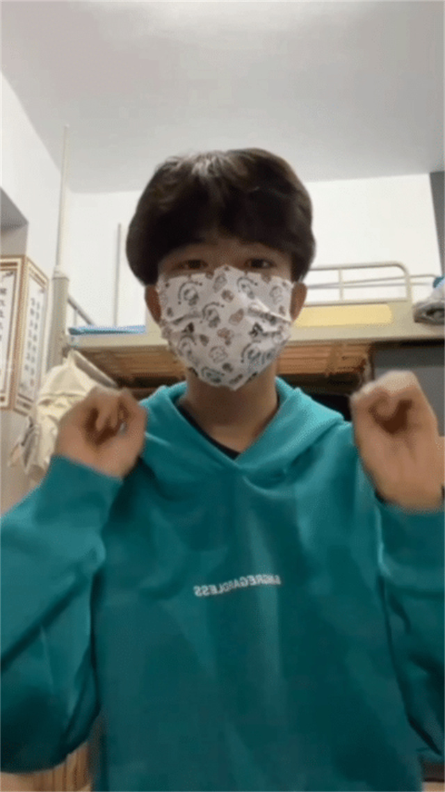 宿舍还能拍大片?居寝生活大揭秘