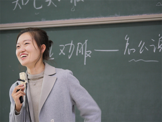 【我与信院的故事】董文媛:热爱我的热爱