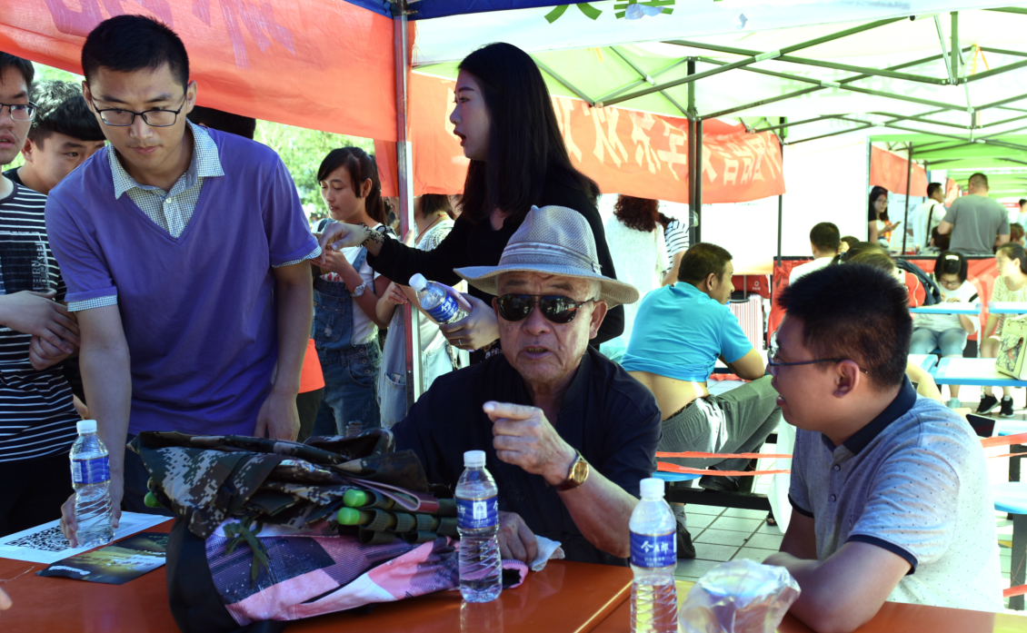 【喜迎新生】图说2017级新生报到注册