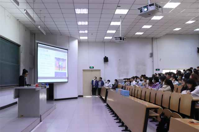 精神卫生月,听学长学姐讲大学那些事