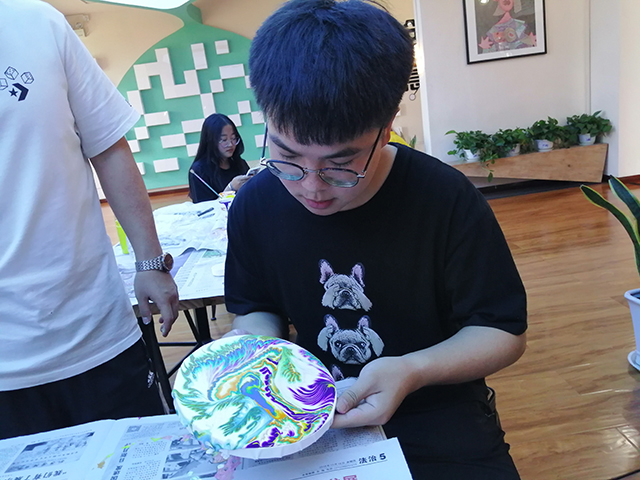 杜航:把艺术变为学生的热爱