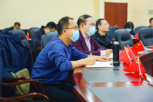 振奋！我校师生收听收看并热议党的二十大开幕会盛况