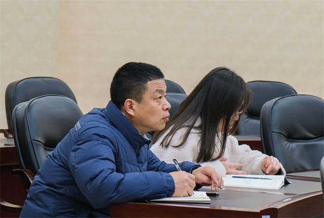 我校组织观看学习贯彻党的十九届六中全会精神、省第十二次党代表大会精神省委宣讲团视频宣讲报告会