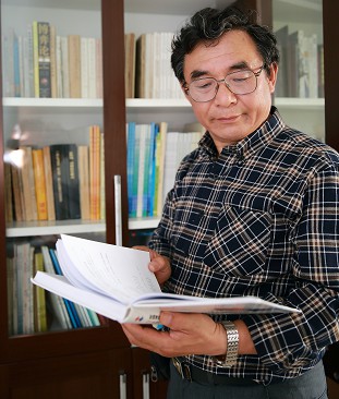 我院姜殿玉博士学术专著在德国正式出版发行