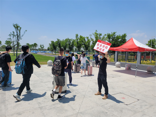 欢迎回家!暖心服务助力我校2022届毕业生顺利返校