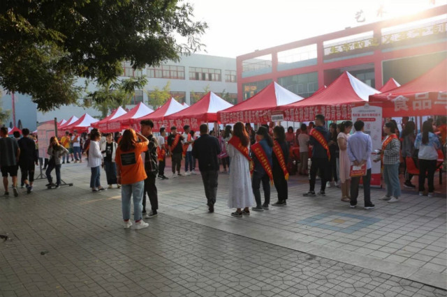 【2019迎新季】新同学,你好!我校2019级迎新工作圆满完成