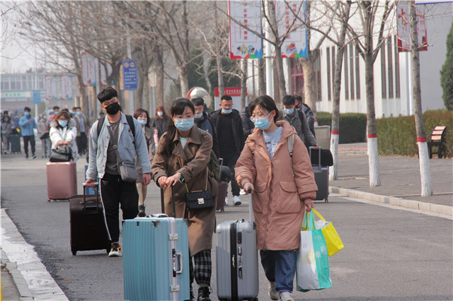 你好,新学期!信院学子安全有序返校