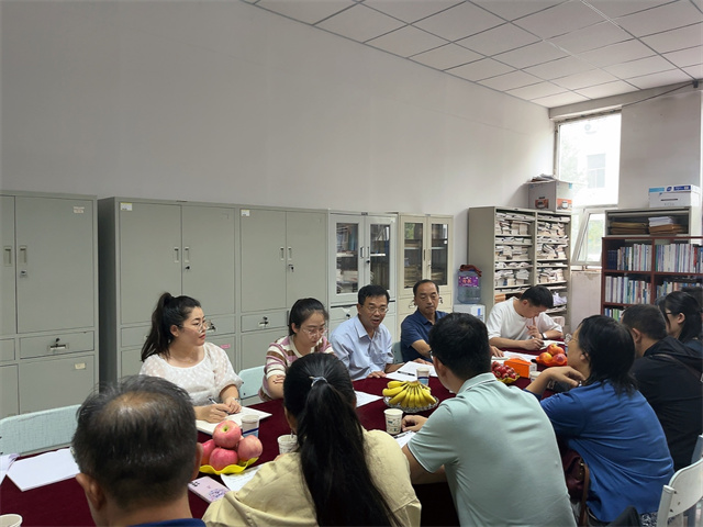 校领导情系教师节 走访基层慰问座谈暖人心