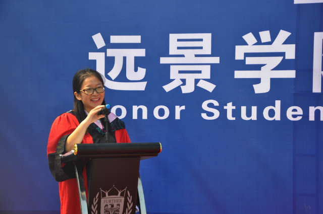 我校开展毕业季主题活动为学生定制“独家记忆”