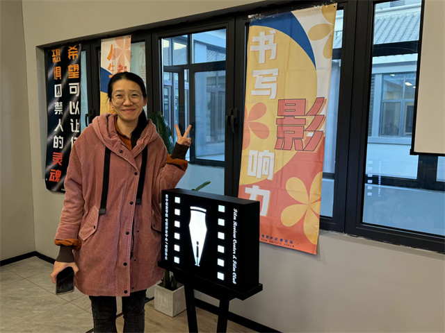【我与信院的故事】贾云霞:因为爱所以爱 爱上课堂 真诚交流