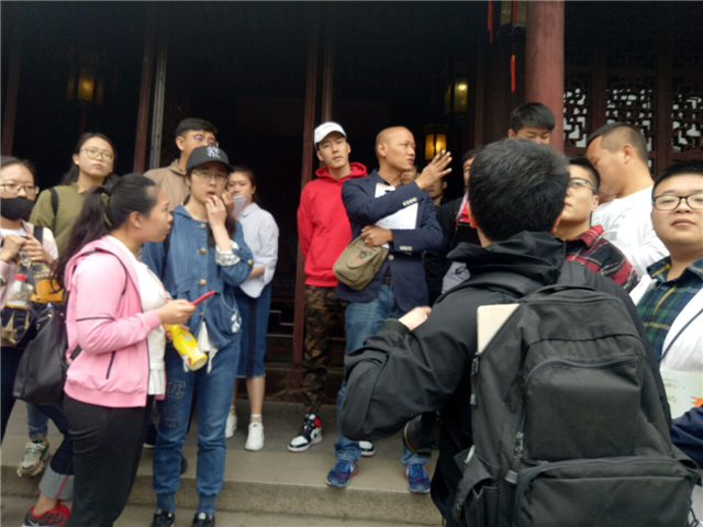 专业完满相交融 实践理论出真知